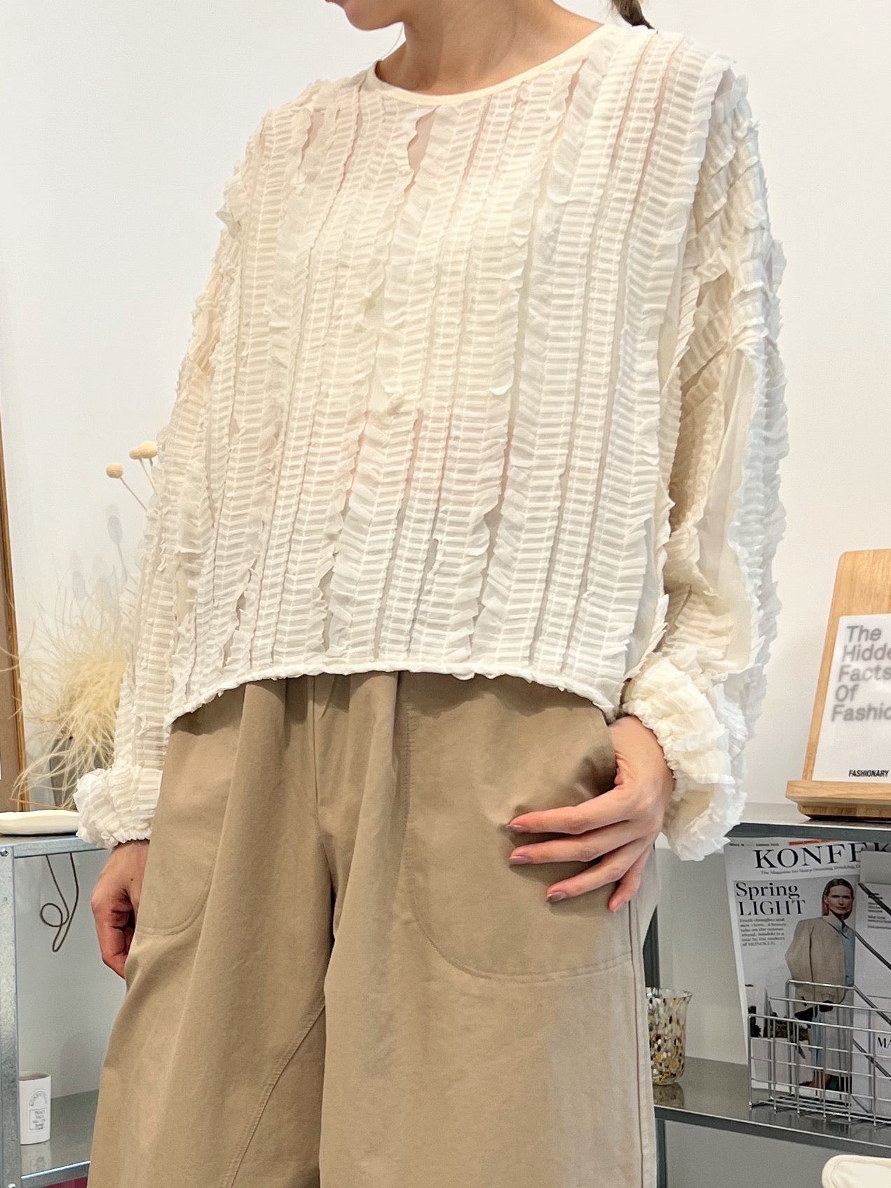 條條上衫/米白