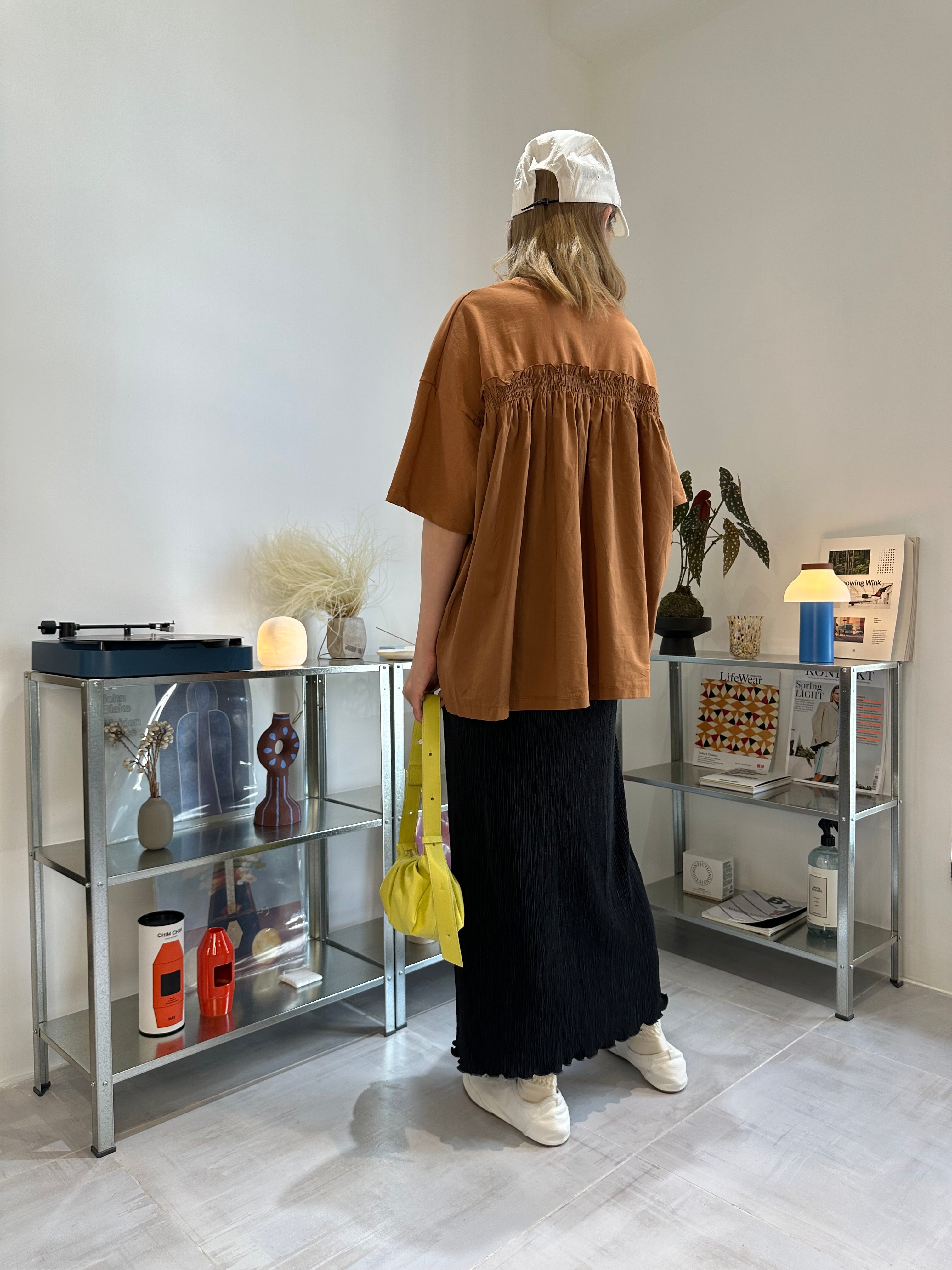 (訂貨:15工作天)後縮褶闊T-shirt/啡