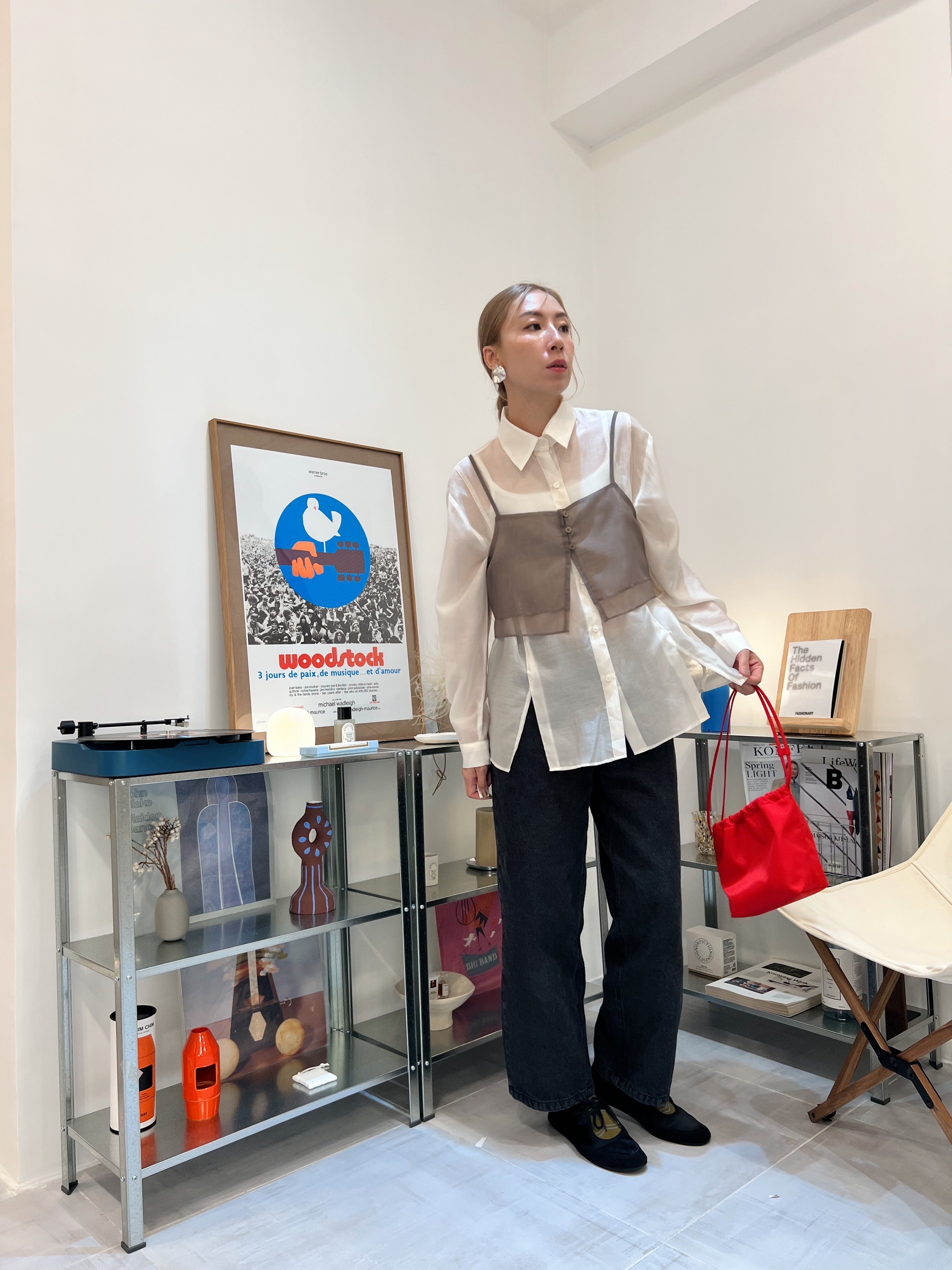 開叉輕透恤衫/米白