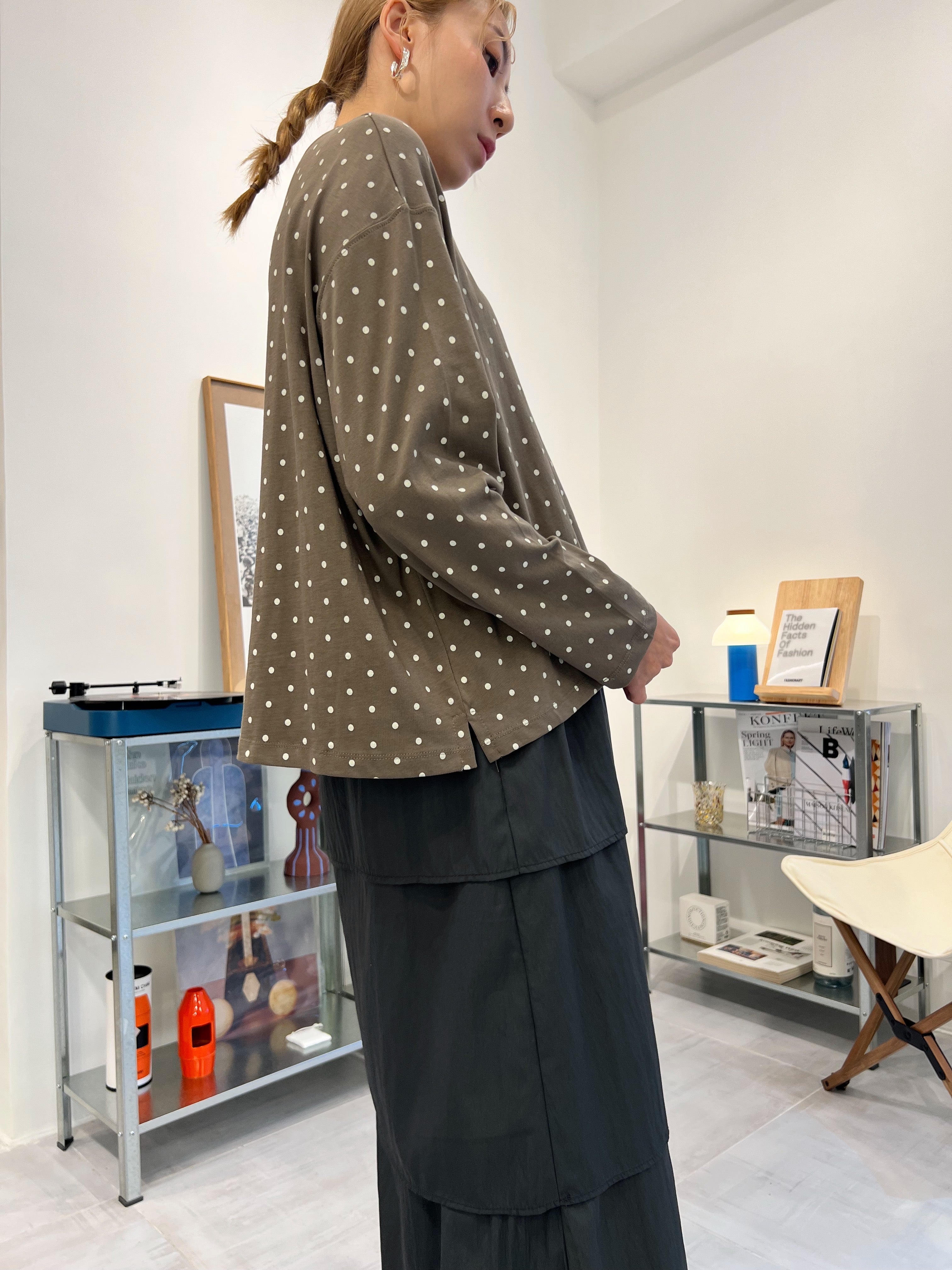 波點T-shirt/杏啡