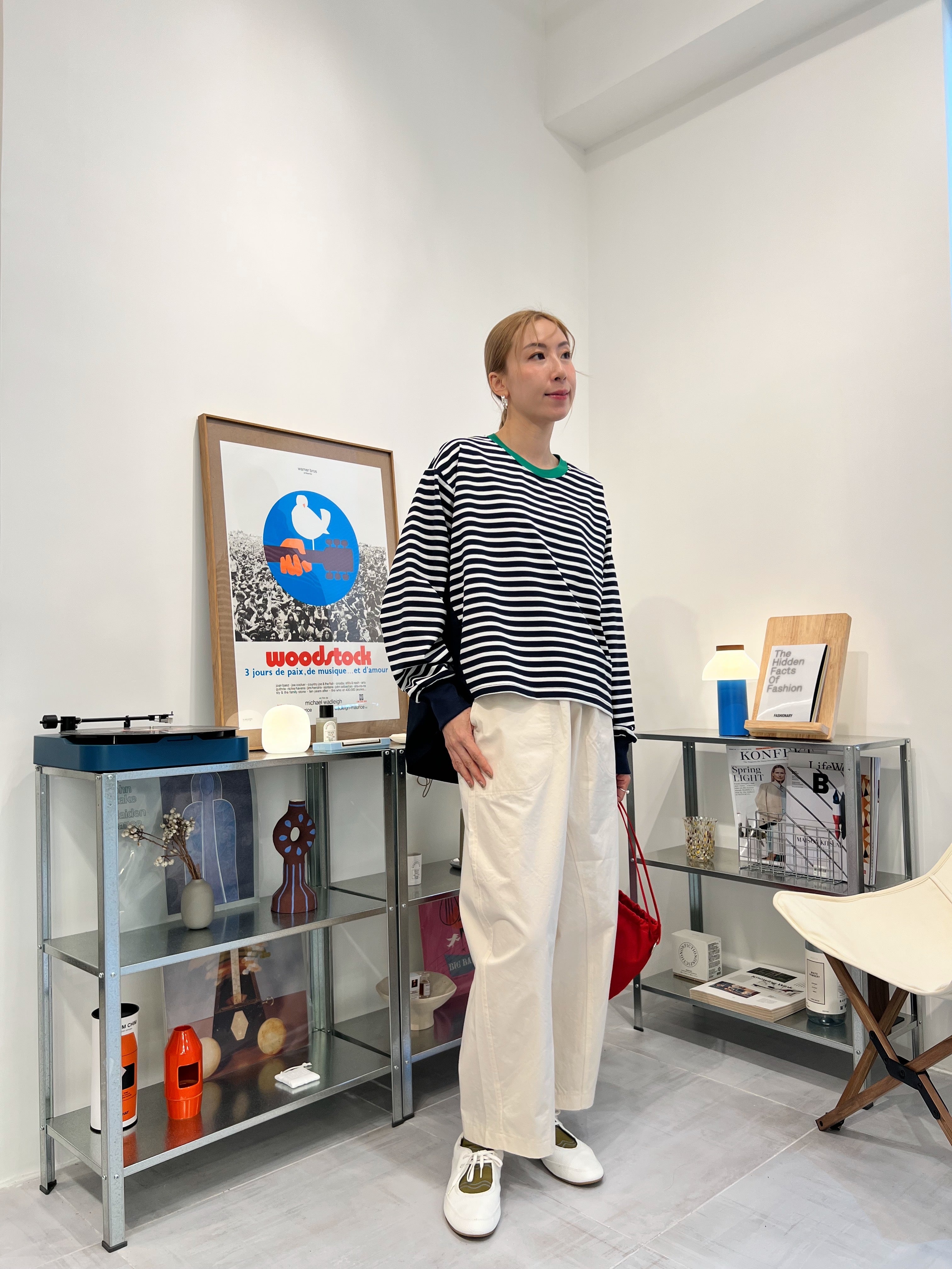 前間條後淨色T-shirt/綠領