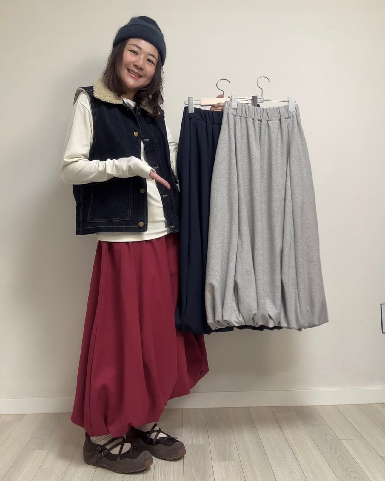 泡泡腳針織裙/暗紅