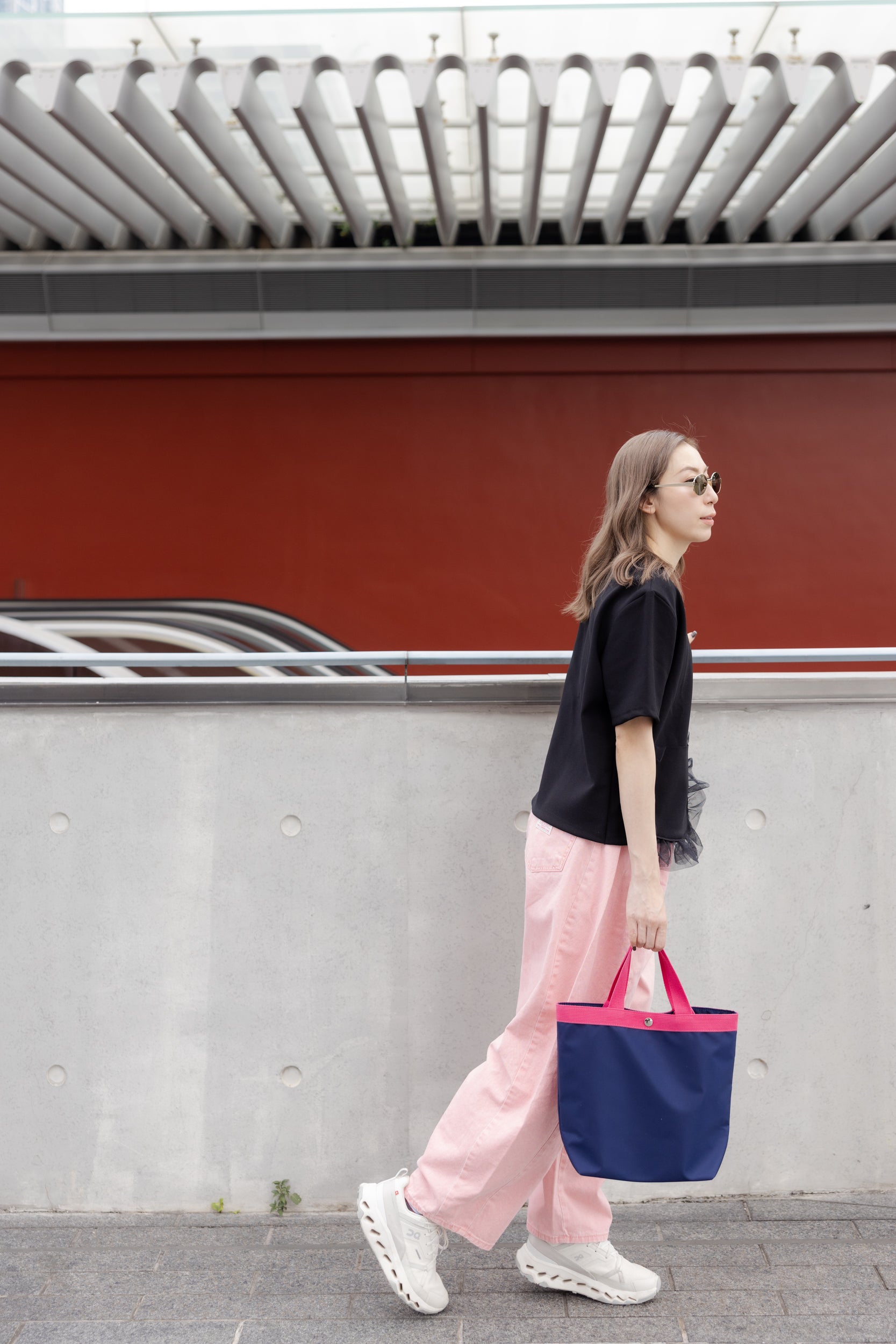 口袋邊紗RuffleT-shirt/黑