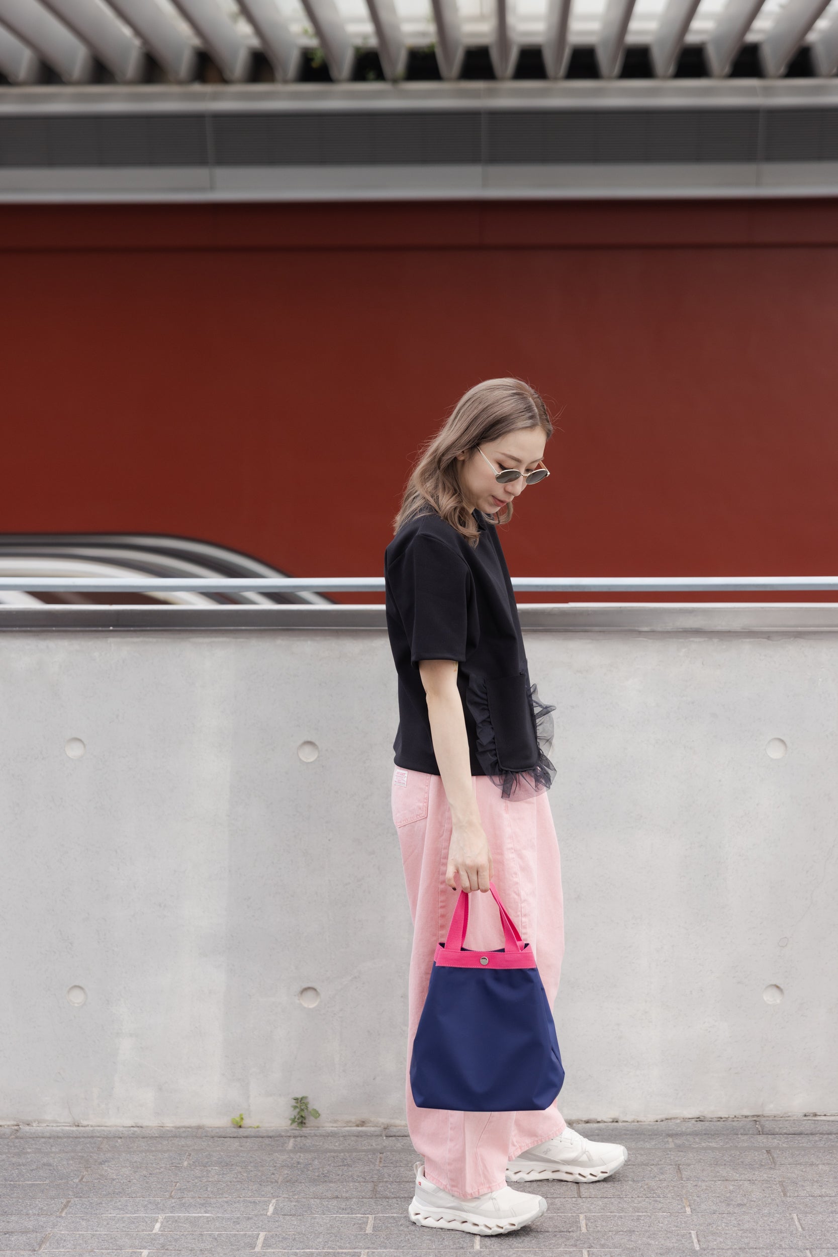 口袋邊紗RuffleT-shirt/黑