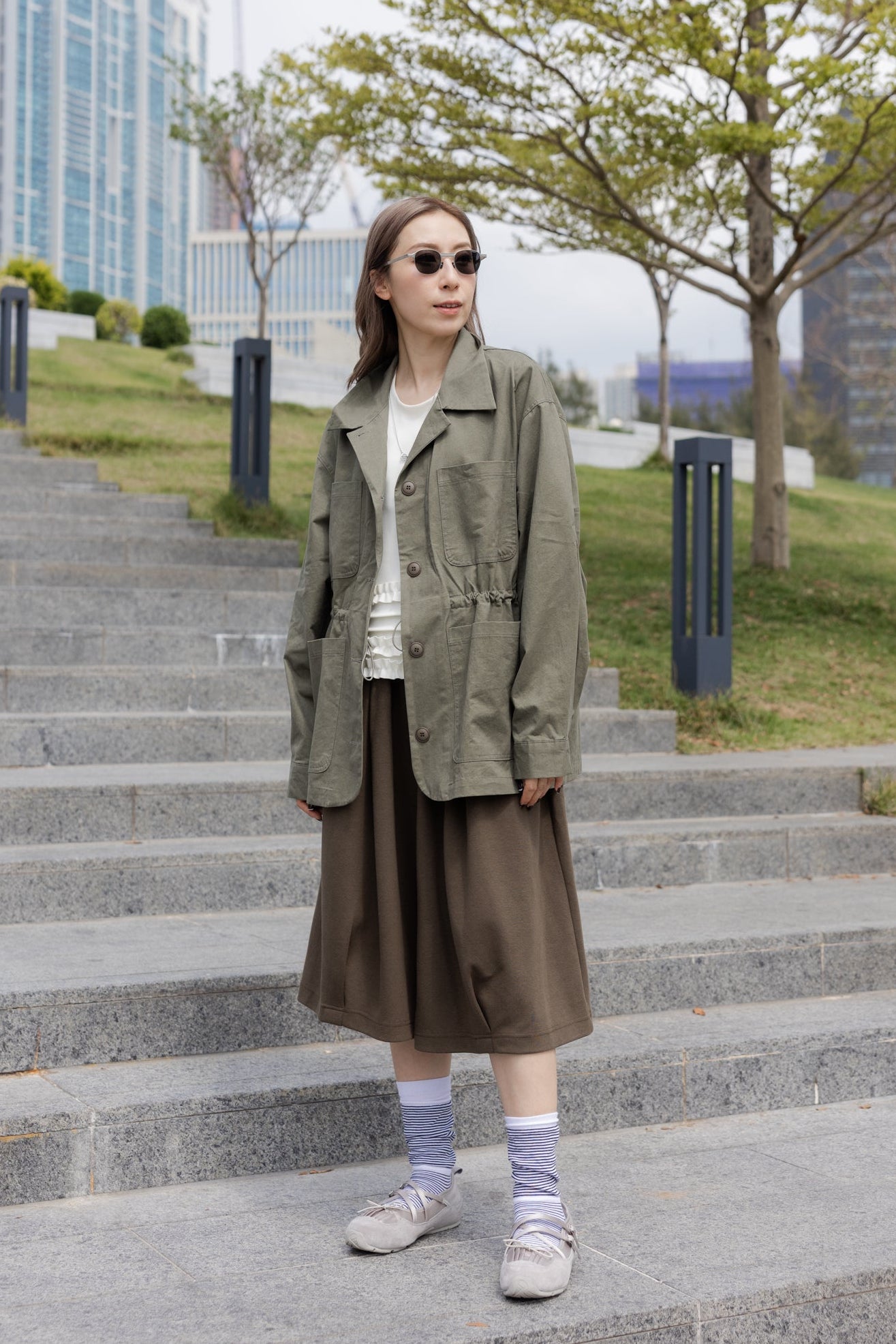 可束腰四袋薄外套/軍綠