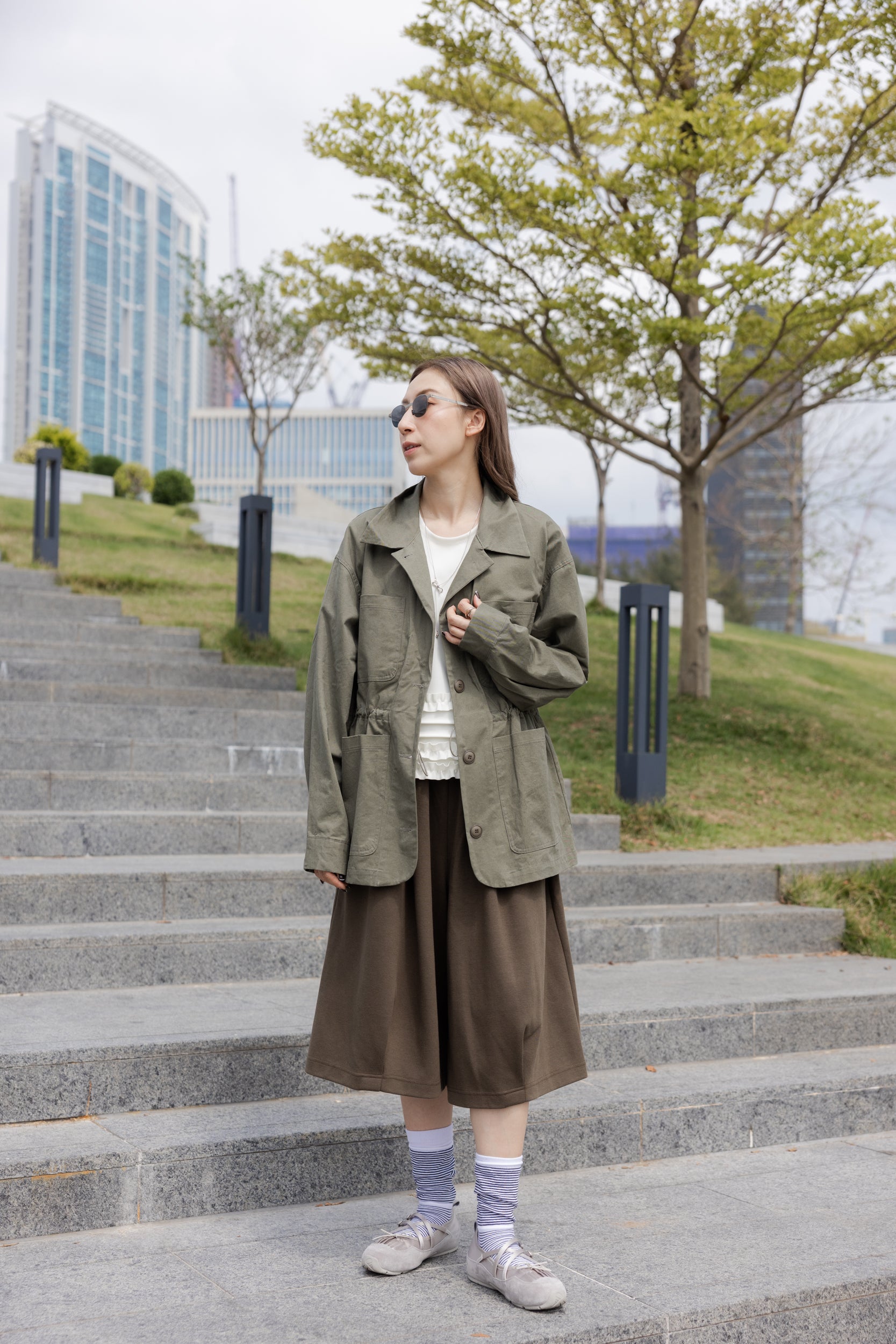 可束腰四袋薄外套/軍綠