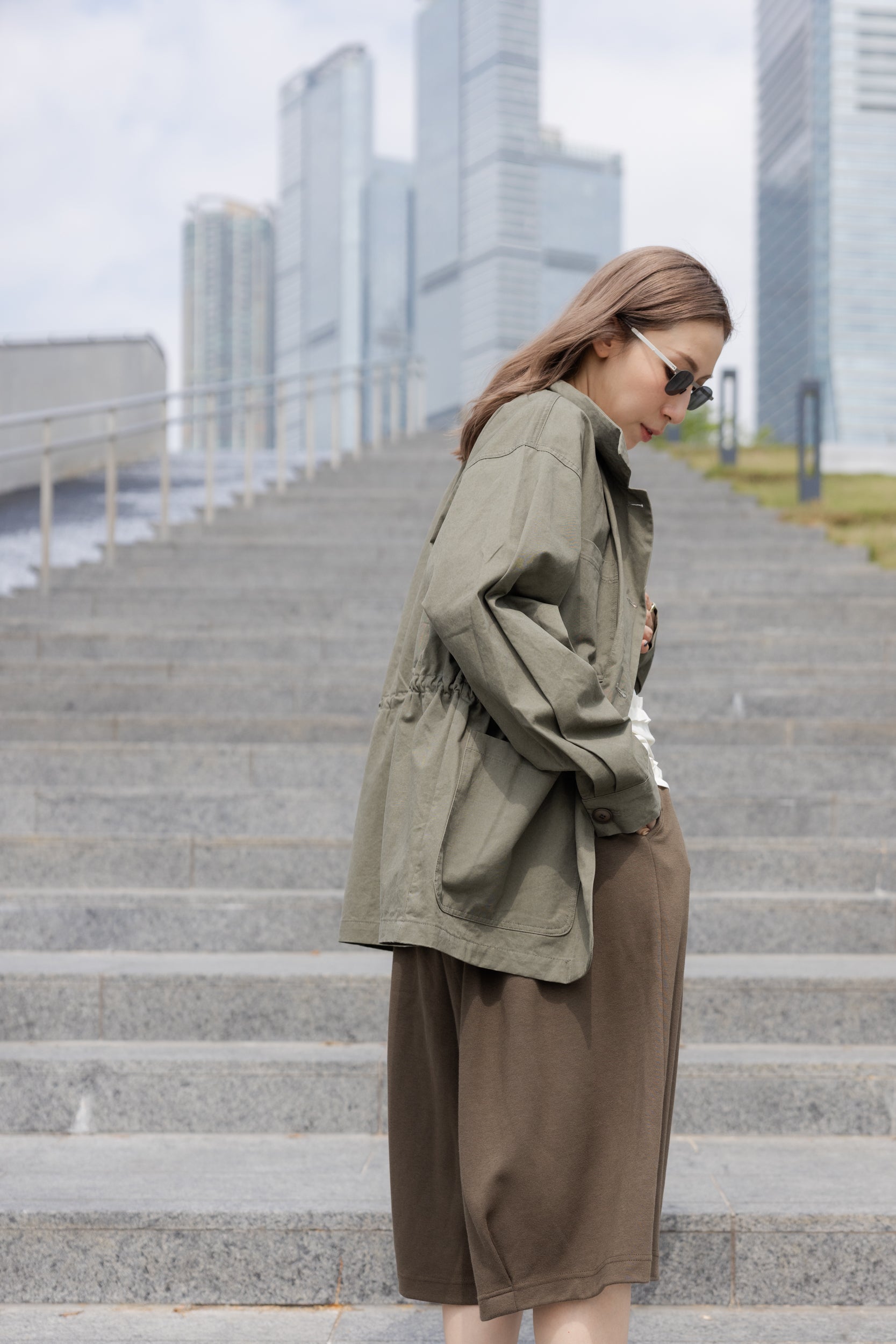 可束腰四袋薄外套/軍綠