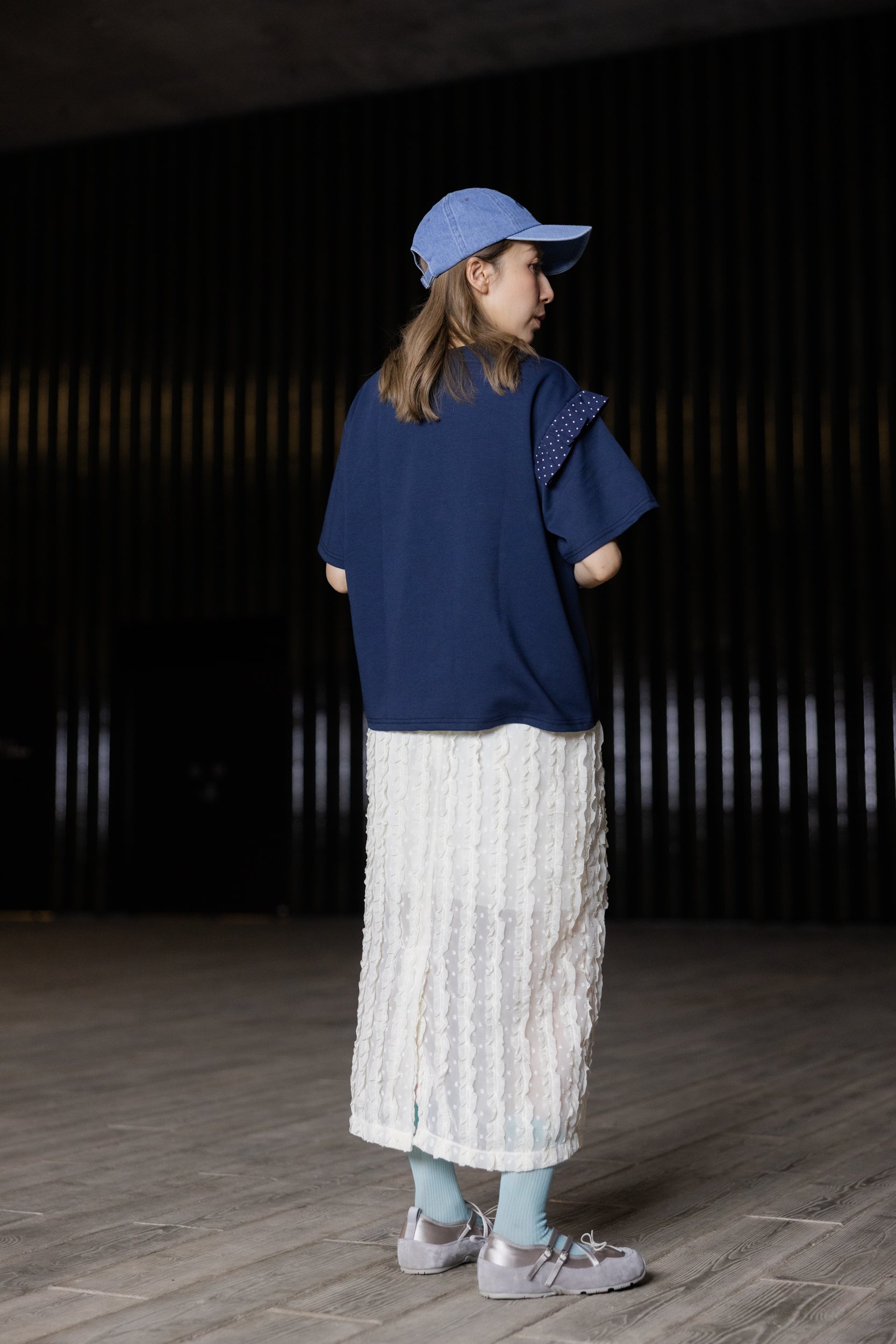 波點縮褶邊T-shirt/深藍