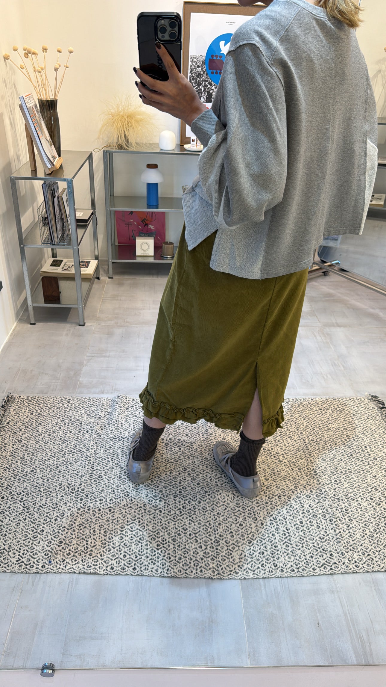 Ruffle腳燈心絨裙/橄欖