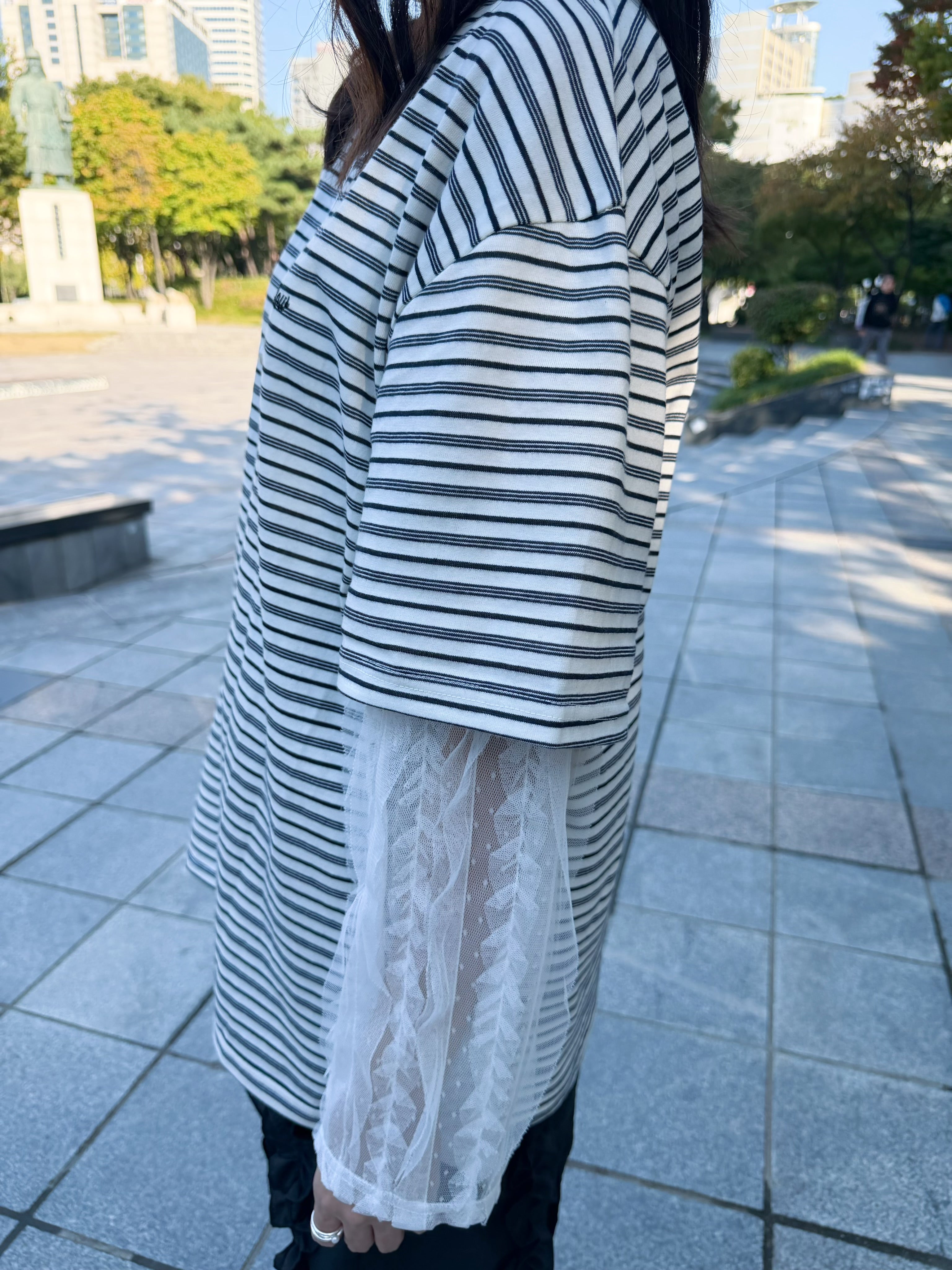 闊身間條喱士袖T-shirt/白