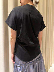 摺褶Tee/黑