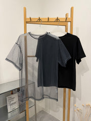 點點網布闊衫/灰 (連黑色T-shirt)