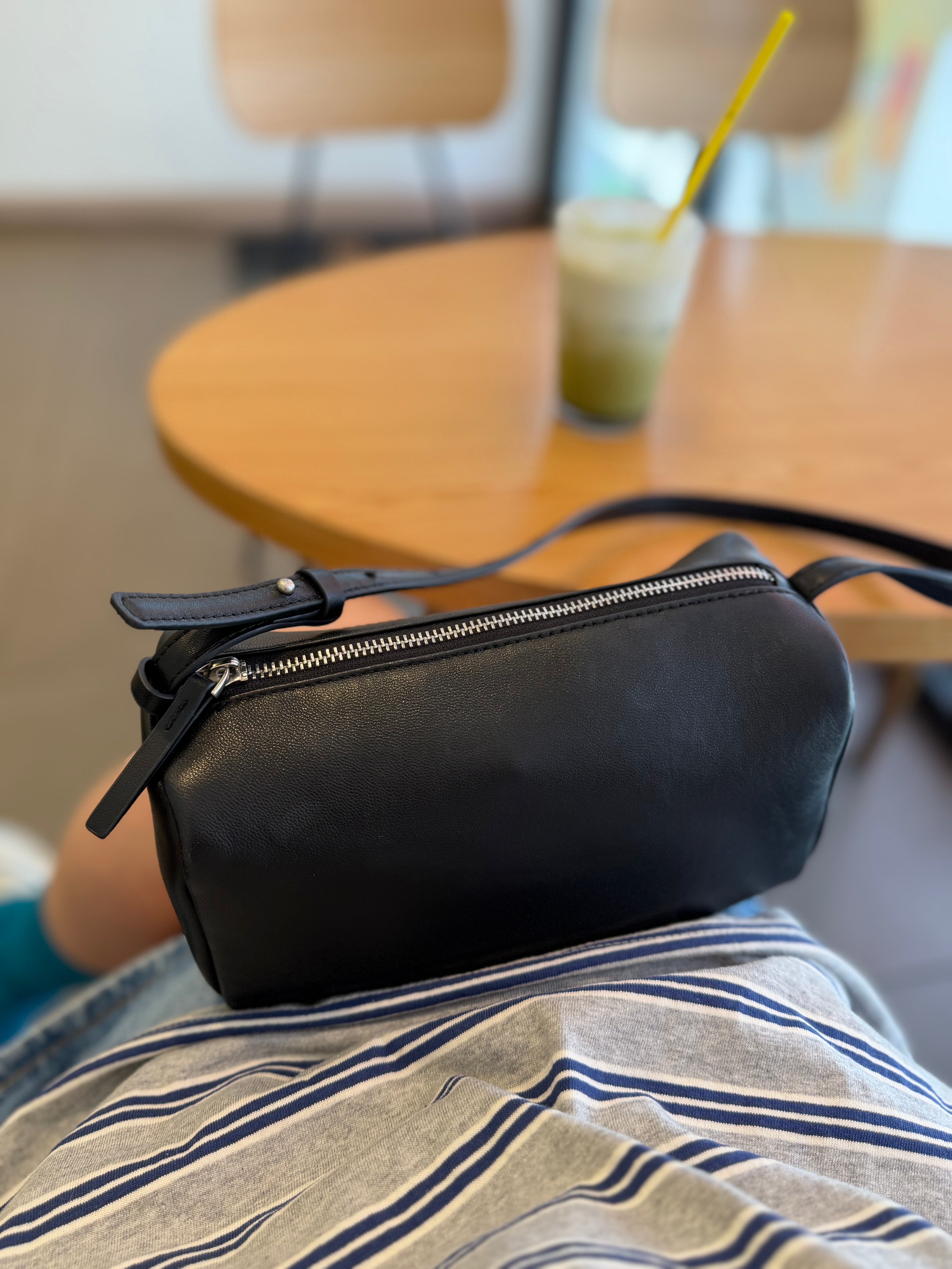 方桶型手袋/黑